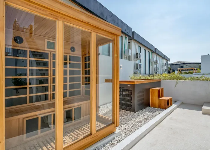 Ferienhaus Valli - 6br Estate 2 Pools And Sauna - Bingin *
