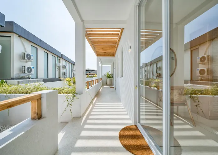 Valli - 6br Estate 2 Pools And Sauna - Bingin * Uluwatu