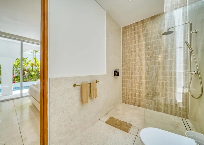 Valli - 6br Estate 2 Pools And Sauna - Bingin Uluwatu