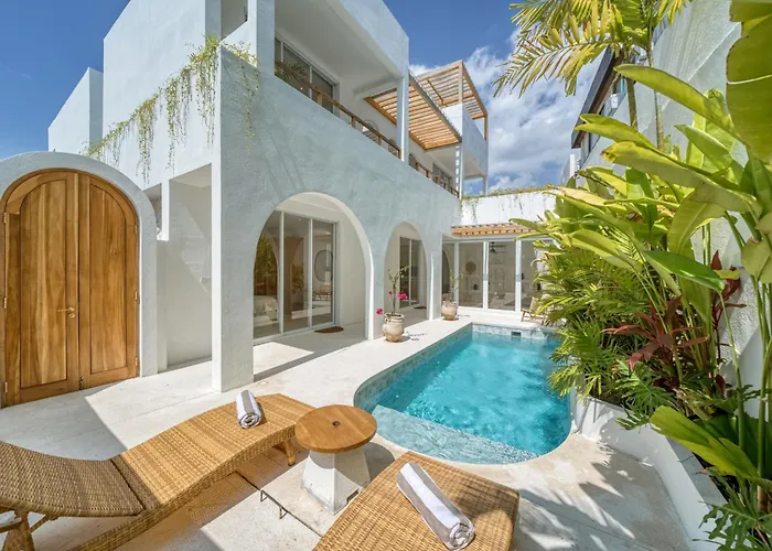 Valli - 6br Estate 2 Pools And Sauna - Bingin *